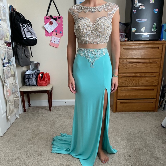 prom dress - Picture 5 of 6